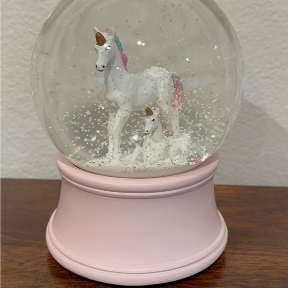 White Unicorn Friends Musical Snow Globe with Pink Base - Picture 5 of 5